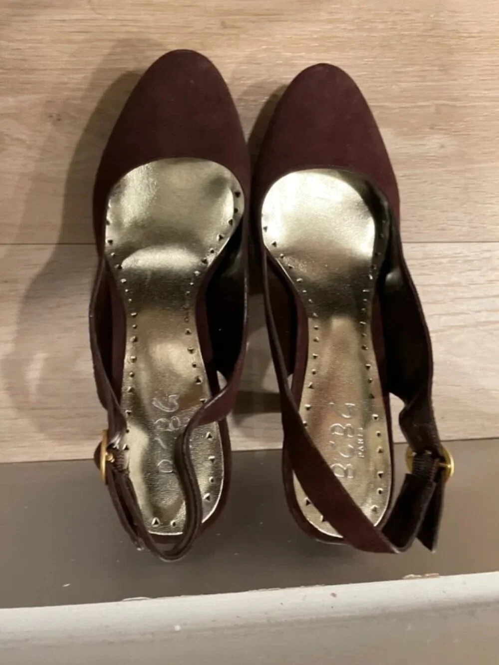 Chocolate suede platform style pumps w/stitching ankle strap